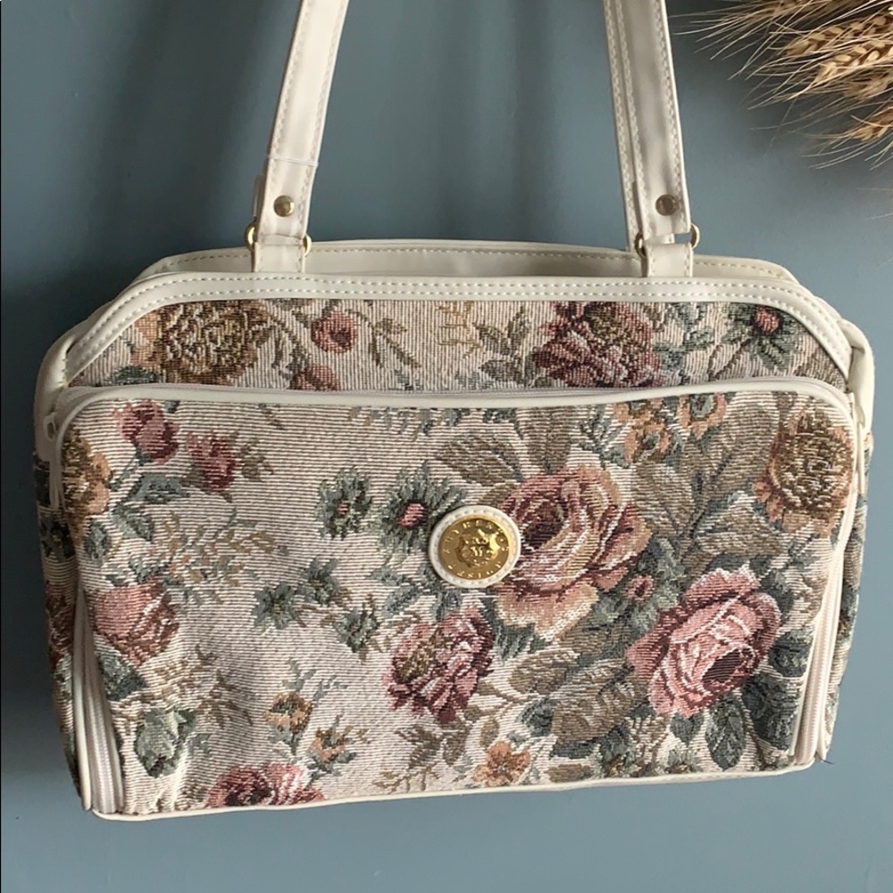 NWT Mitzi floral fabric purse